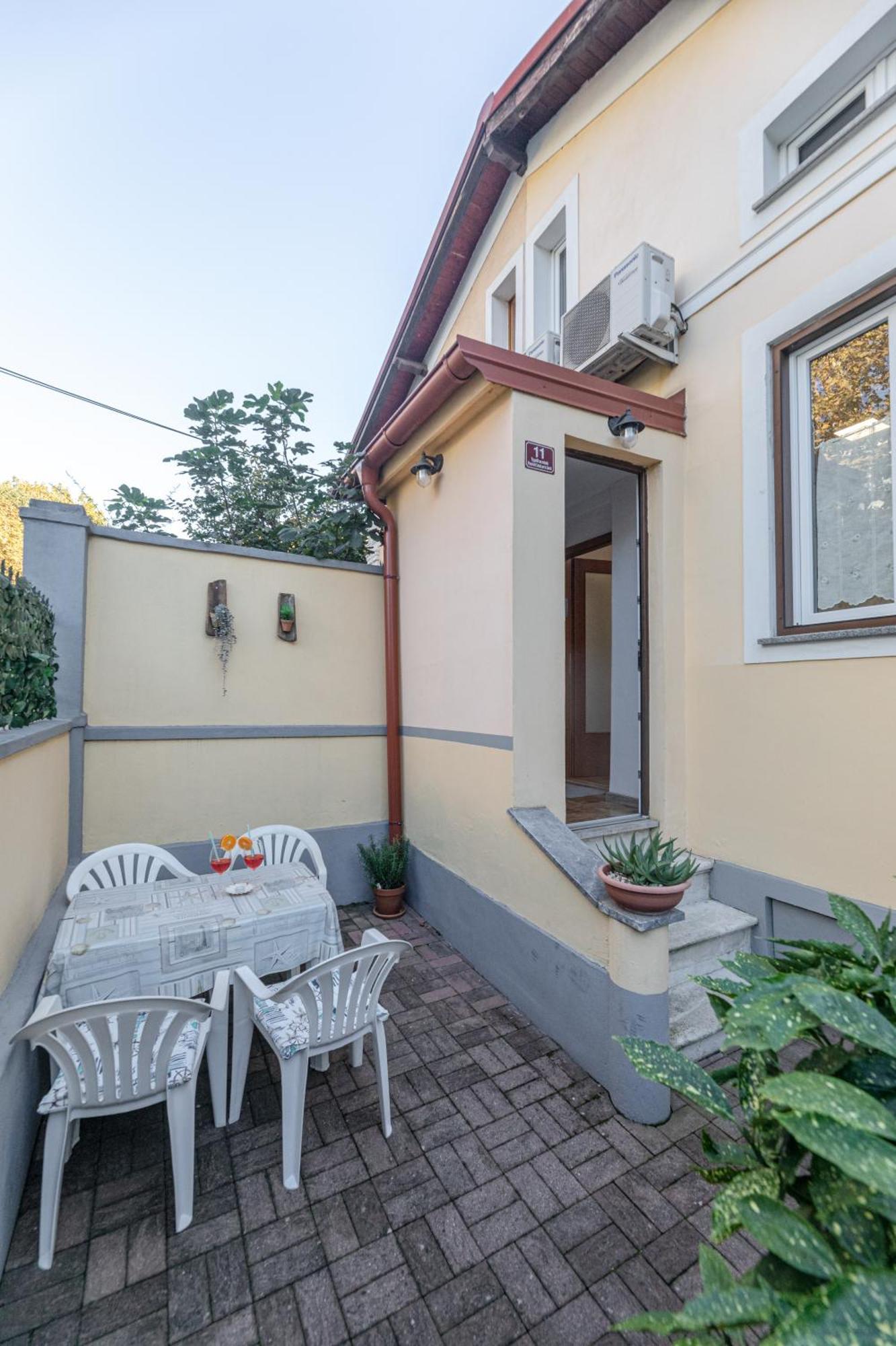 Casa Furlan Apartment อิซอลา ภายนอก รูปภาพ